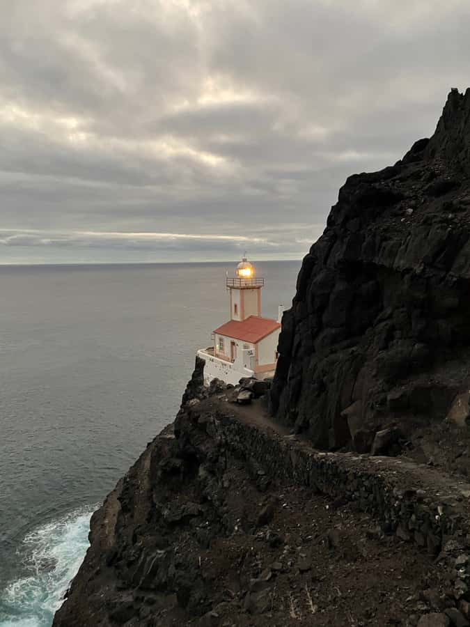 Sunset Hike to Lighthouse, Dona Amélia - Returning along the mountainside to the beach